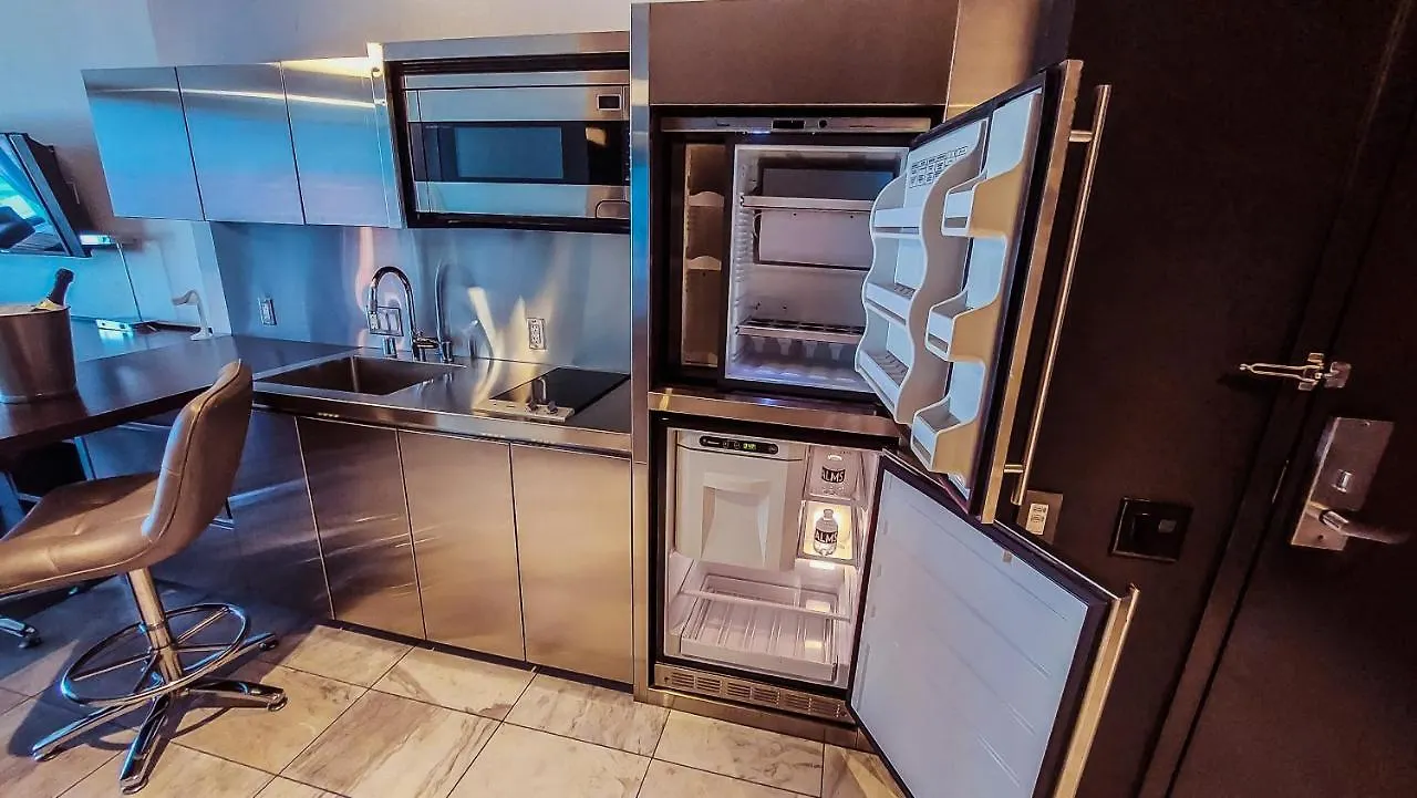 Luxury 53Rd Flr Condo With Amazing Sunset View & Balcony No Refee At Palms Place Las Vegas